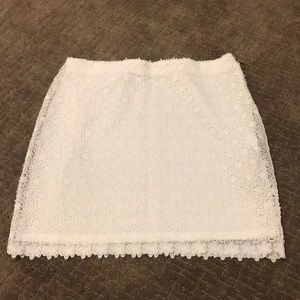 Massimo Dutti White Lace Mini Skirt